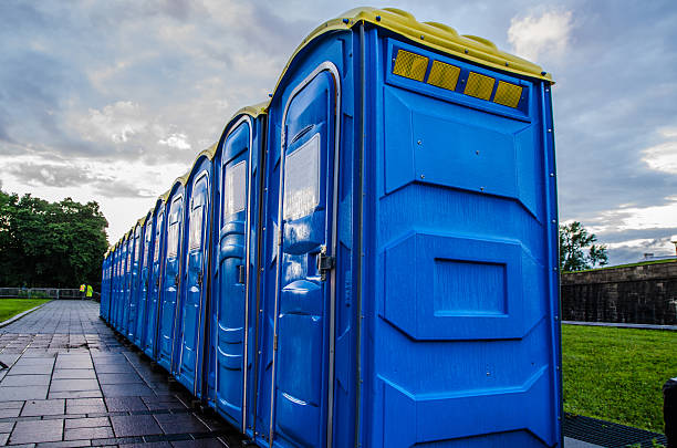 Best Luxury portable toilet rental  in Hillsboro, KS